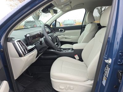 2026 Kia Sorento - Photo 14