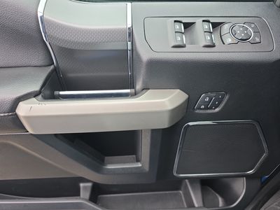 2017 Ford F-150 — photo 15 view