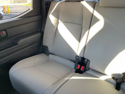 2025 Toyota Tacoma — photo 13 view