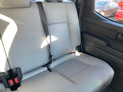 2025 Toyota Tacoma — photo 14 view