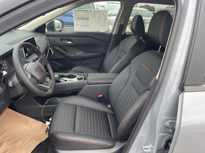 2026 Nissan Rogue - Photo 12