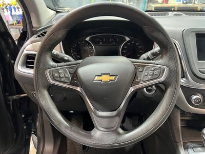 2022 Chevrolet Equinox — photo 8 view