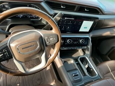 2024 GMC Sierra 2500HD — photo 12 view