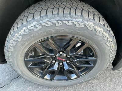 2026 GMC Sierra 1500 — photo 9 view