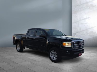 2015 GMC Canyon — front three-quarter view