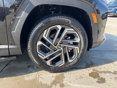2025 Hyundai Tucson — photo 15 view