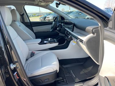 2025 Hyundai Tucson — detail view