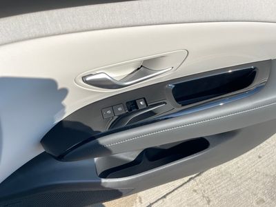 2025 Hyundai Tucson — photo 8 view