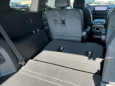 2026 Buick Enclave — photo 8 view