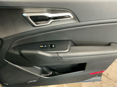 2026 Kia Sportage — photo 11 view