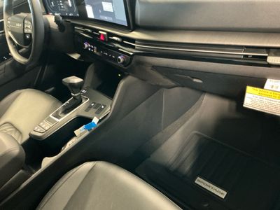 2026 Kia Sportage — photo 8 view