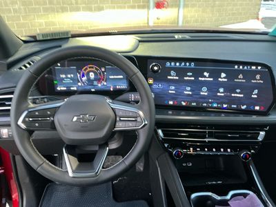 2026 Chevrolet Traverse — photo 14 view