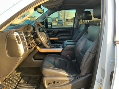 2017 Chevrolet Silverado 3500HD - Photo 7