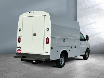 2025 Chevrolet Express Commercial Cutaway - Photo 4