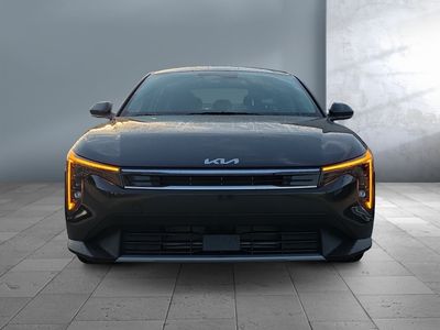 2025 Kia K4 - Photo 2