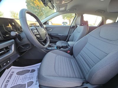 2025 Kia K4 - Photo 8