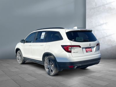 2022 Honda Pilot — rear three-quarter view