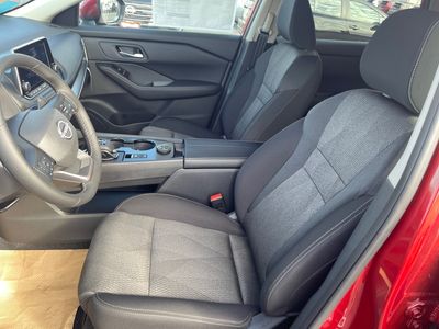 2026 Nissan Rogue — photo 13 view