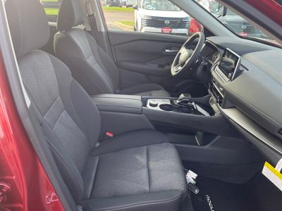 2026 Nissan Rogue — photo 10 view
