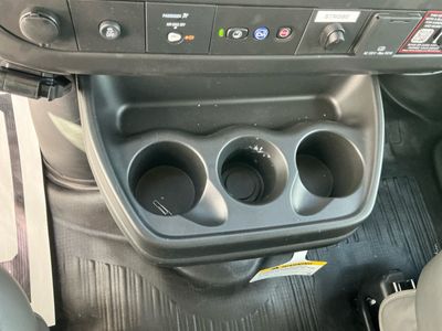 2025 Chevrolet Express Commercial Cutaway — photo 14 view
