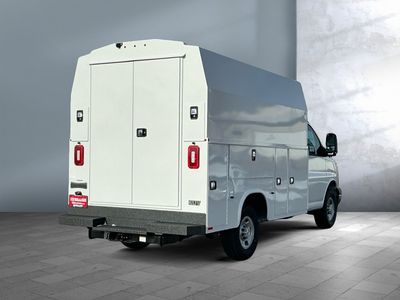 2025 Chevrolet Express Commercial Cutaway — interior view
