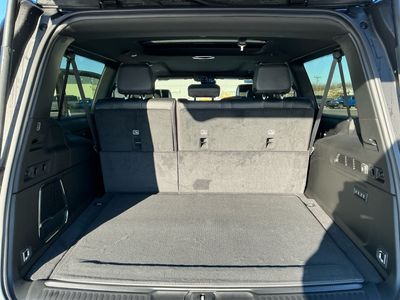 2026 Jeep Grand Wagoneer L - Photo 10