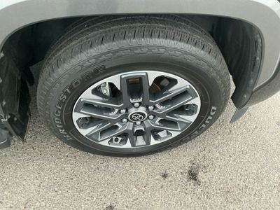 2024 Toyota Sequoia — photo 11 view