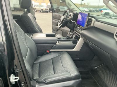 2024 Toyota Sequoia — photo 13 view