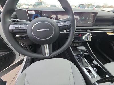2026 Hyundai Santa Cruz — photo 8 view