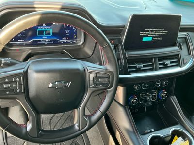 2023 Chevrolet Suburban — photo 9 view