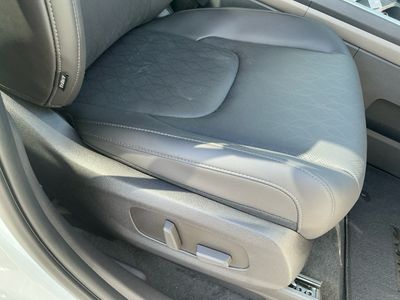 2026 Kia Carnival Hybrid — photo 14 view