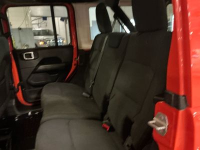 2019 Jeep Wrangler Unlimited — photo 12 view