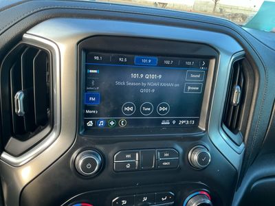 2021 Chevrolet Silverado 1500 — photo 12 view