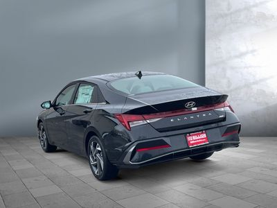 2025 Hyundai Elantra Hybrid - Photo 4