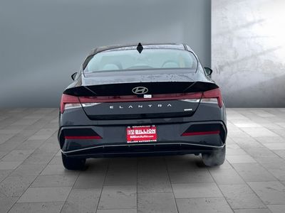 2025 Hyundai Elantra Hybrid - Photo 5