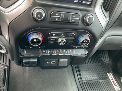 2021 Chevrolet Silverado 1500 - Photo 12