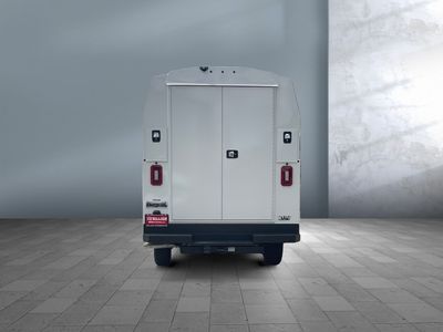 2025 GMC Savana Commercial Cutaway — detail view