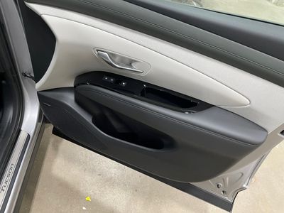 2026 Hyundai Tucson Hybrid — photo 12 view