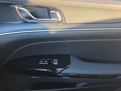 2026 Kia K5 — photo 8 view