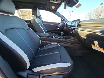 2026 Kia K5 — photo 10 view