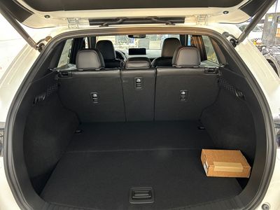 2025 Mazda CX-5 — photo 9 view