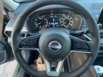 2025 Nissan Altima — photo 10 view
