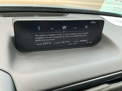 2023 Mazda CX-50 — photo 11 view