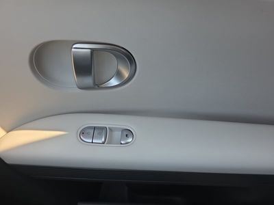 2023 Hyundai IONIQ 5 — photo 14 view