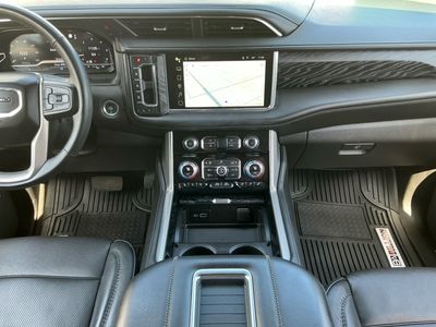 2023 GMC Yukon XL — detail view