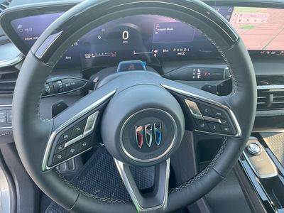2025 Buick Enclave — photo 10 view