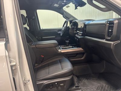 2025 Chevrolet Silverado 1500 - Photo 9