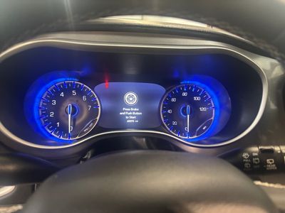 2024 Chrysler Pacifica - Photo 8