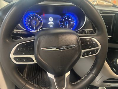 2024 Chrysler Pacifica - Photo 9