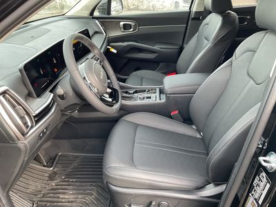 2025 Kia Sorento — photo 12 view